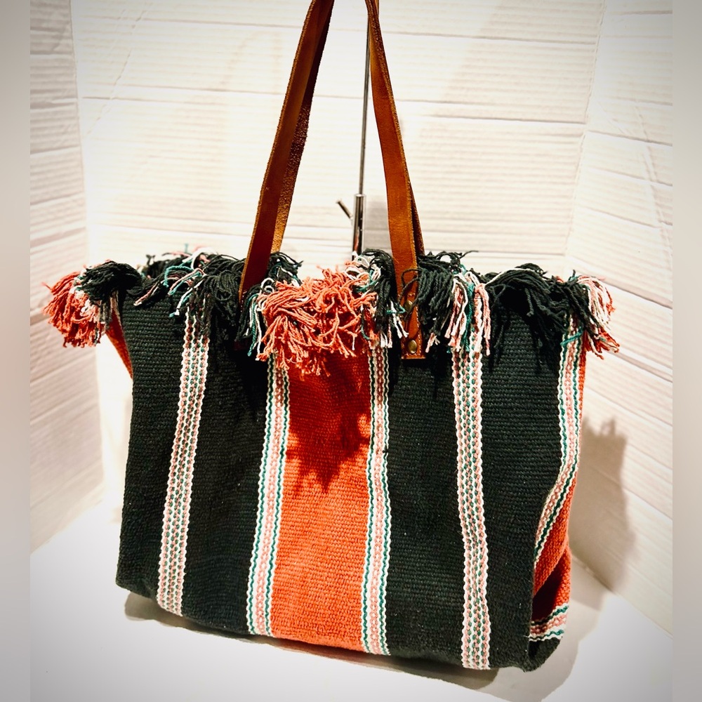 Free People Espana Large Woven Tote Bag Southwestern Western Rodeo Vacation - Picture 5 of 9